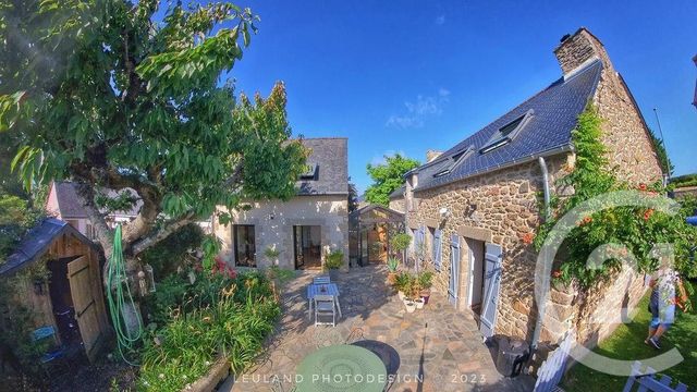 Maison à vendre ST JACUT DE LA MER